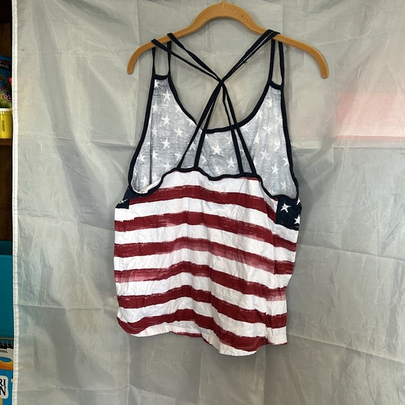 Tank top - Picture 2 of 3